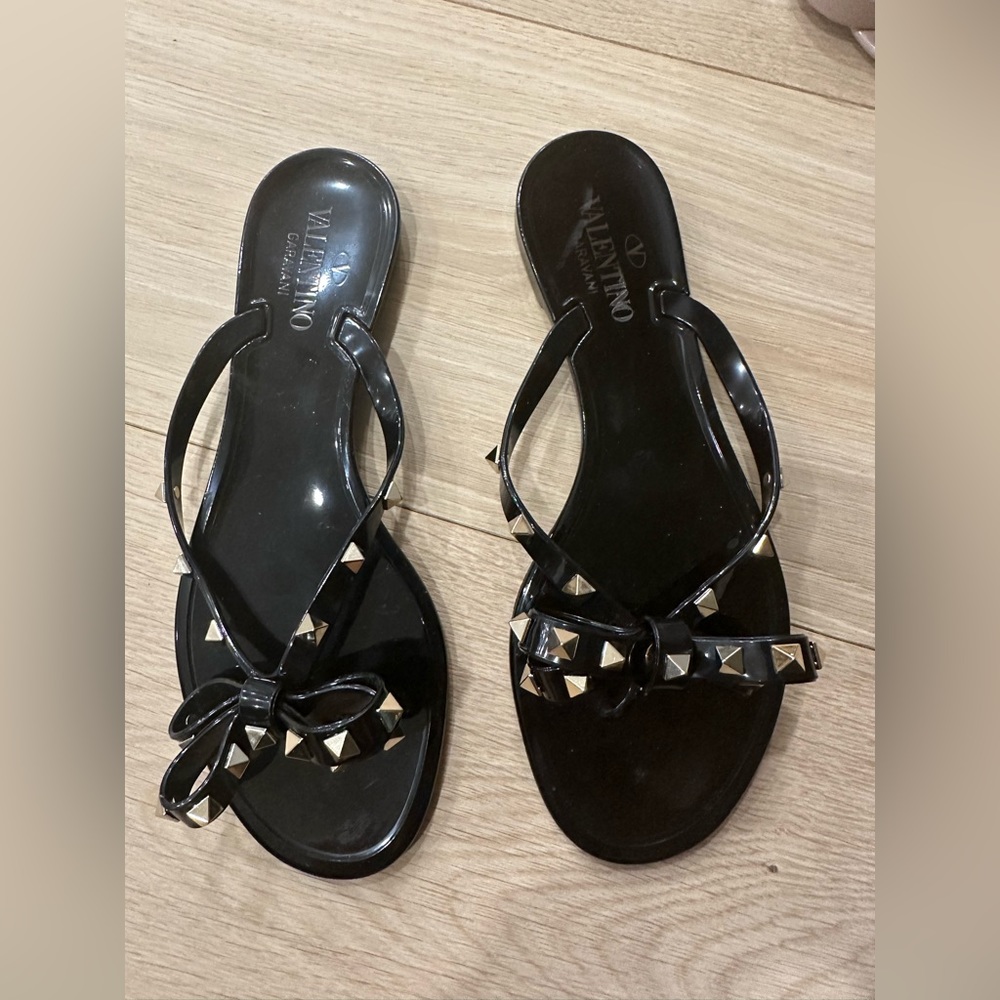 Valentino RUBBER ROCKSTUD THONG - Picture 4 of 4